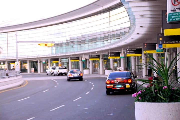 Private Airport SUV VIP Transfer from or to SFO to Marin County - Photo 1 of 3